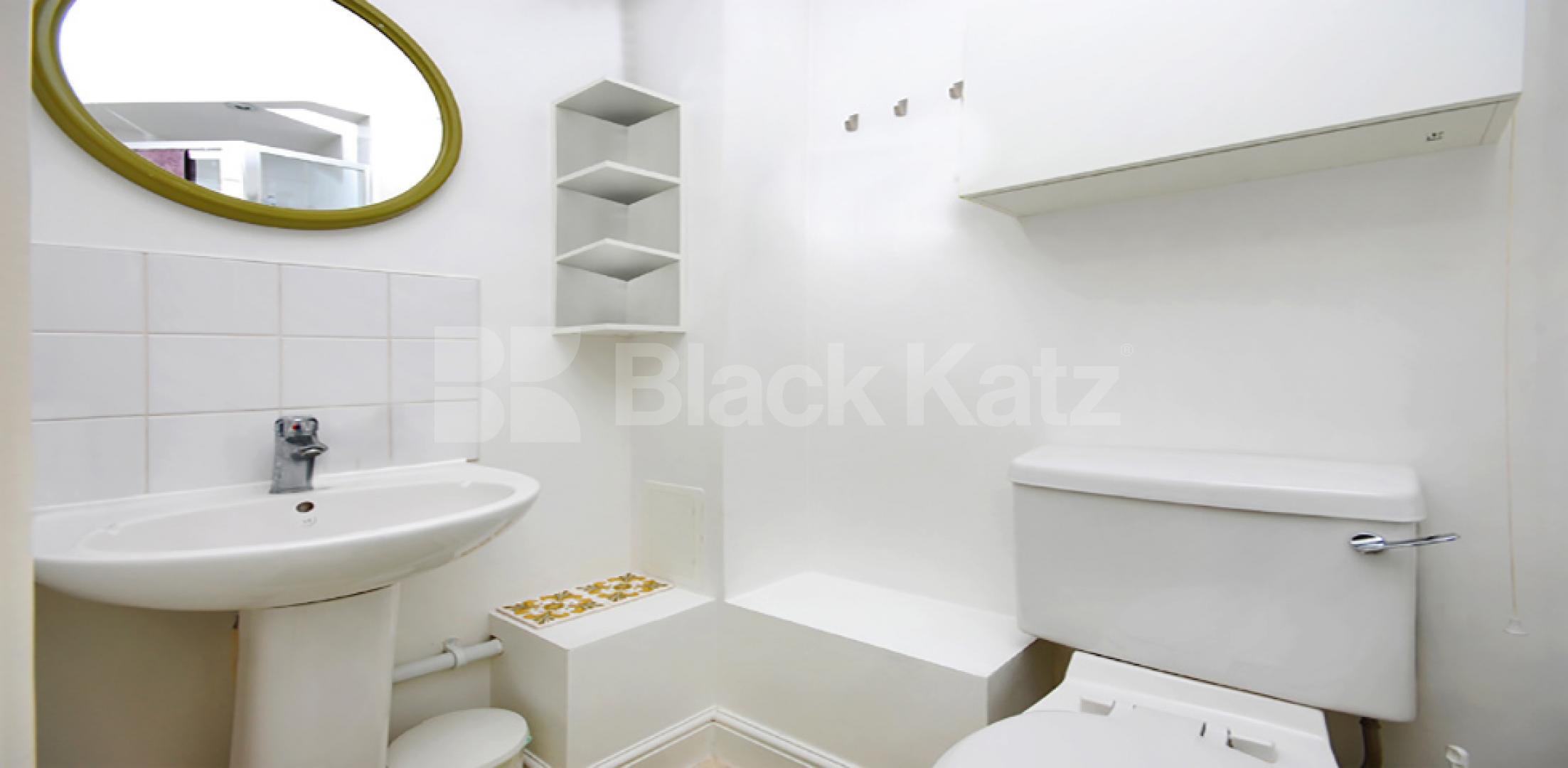 			UNDER OFFER!, 1 Bedroom, 1 bath, 1 reception Flat			 Chalton Street, CAMDEN